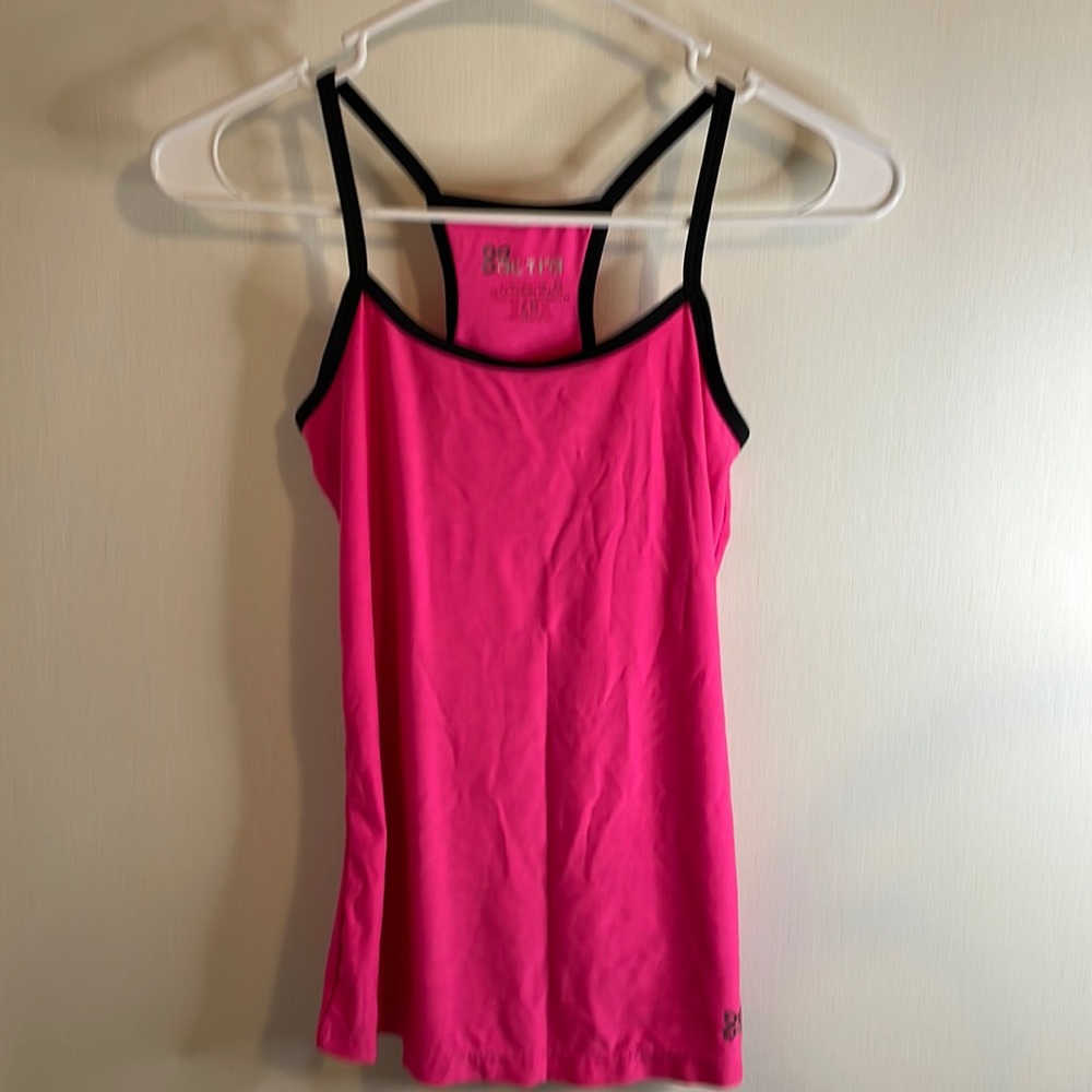 Actra workout top
